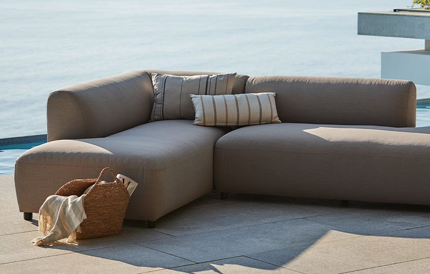 Sofá lounge para exterior em tecido para todas as condições climatéricas e de secagem rápida